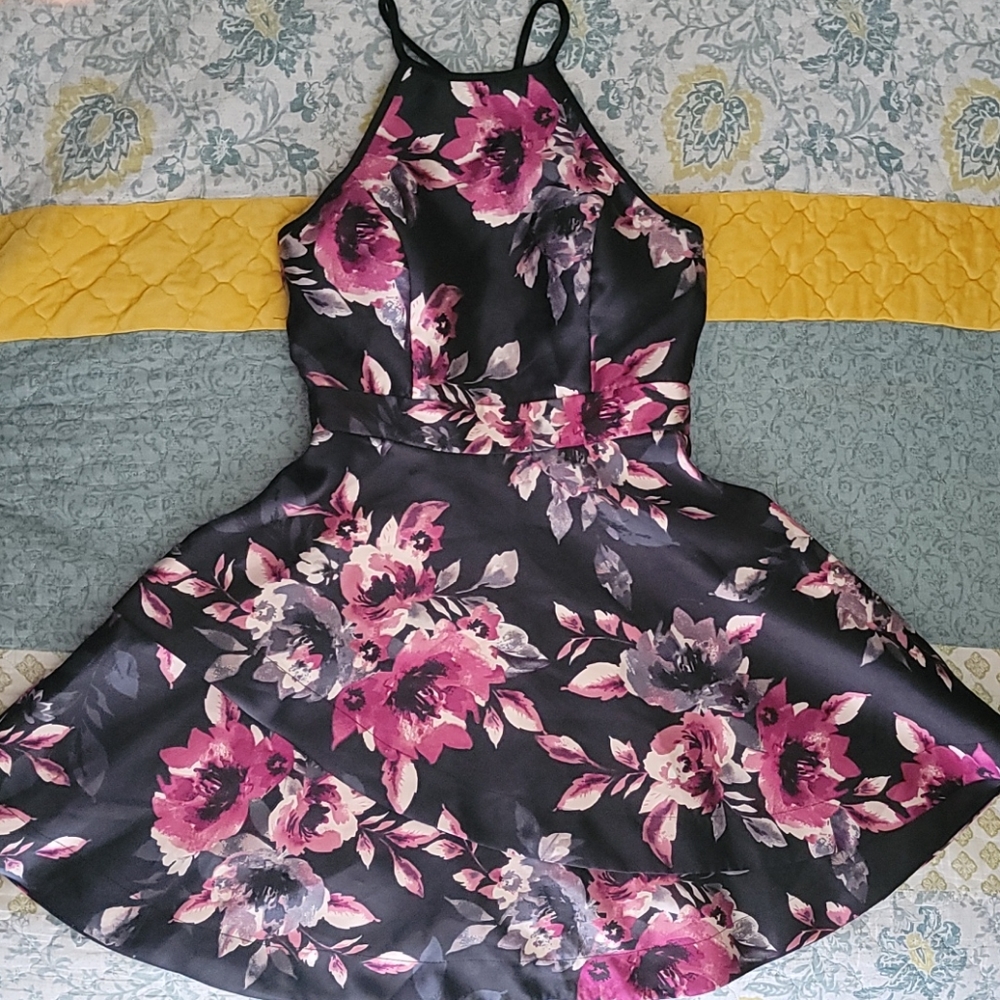 Xtraordinary size 11 floral dress